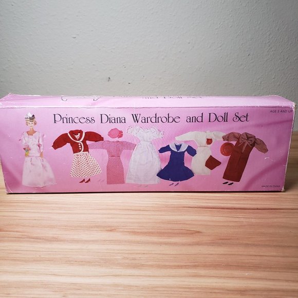 Princess Diana Wardrobe Clothing And Doll Set With Original Box - Picture 1 of 7